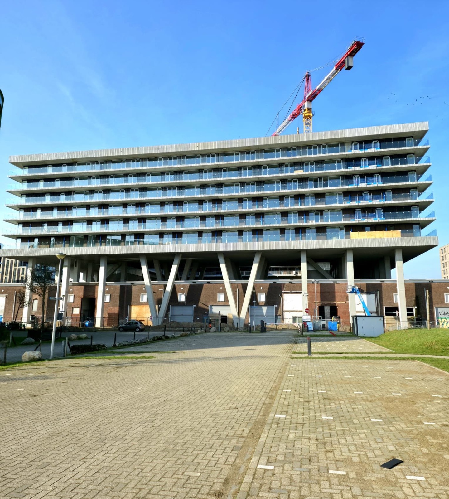 Buitenaanzicht van het gebouw van project Cartesius Veld 0